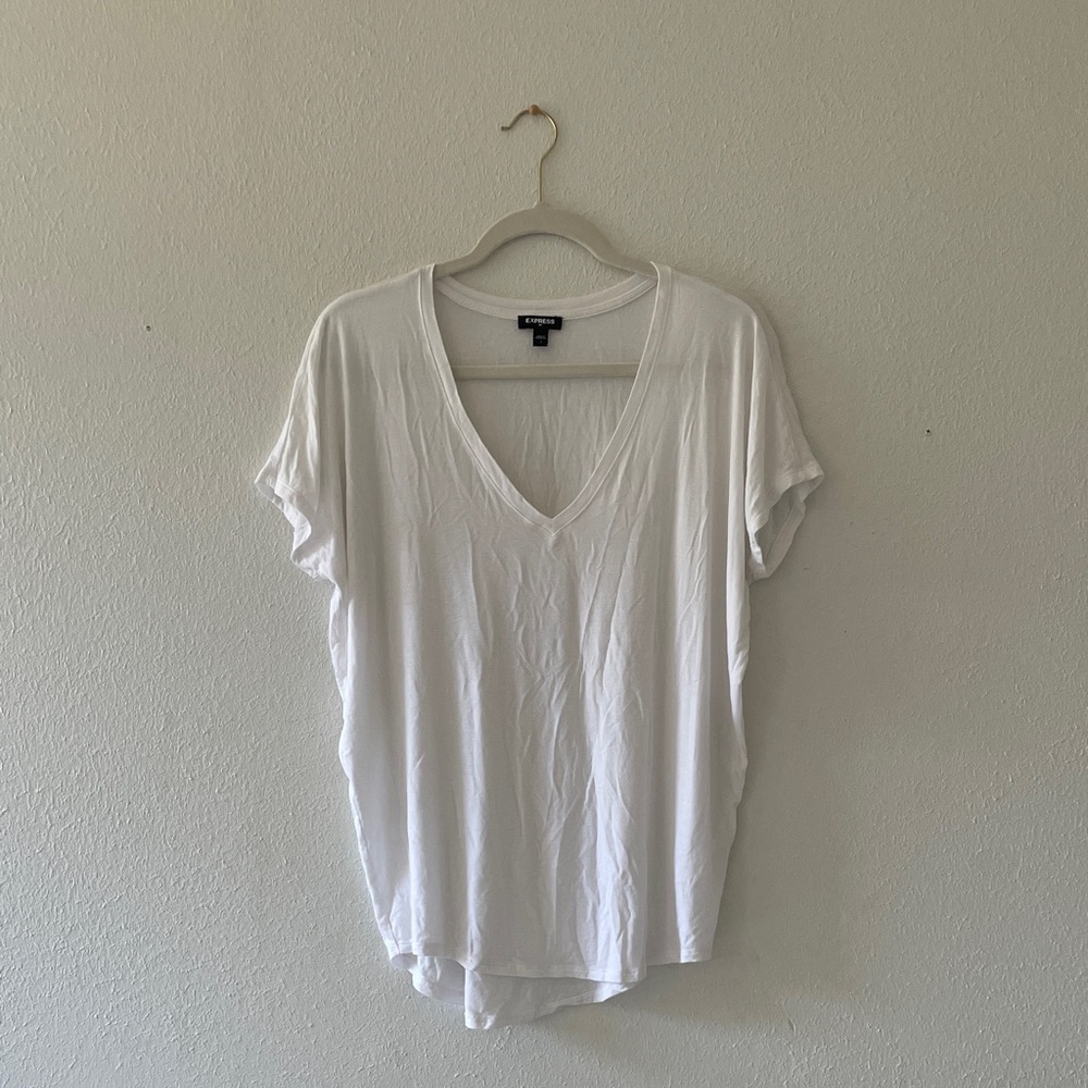 Express Oversized Vneck T-shirt Stretchy Curved Hem White Short Sleeve Tee Small